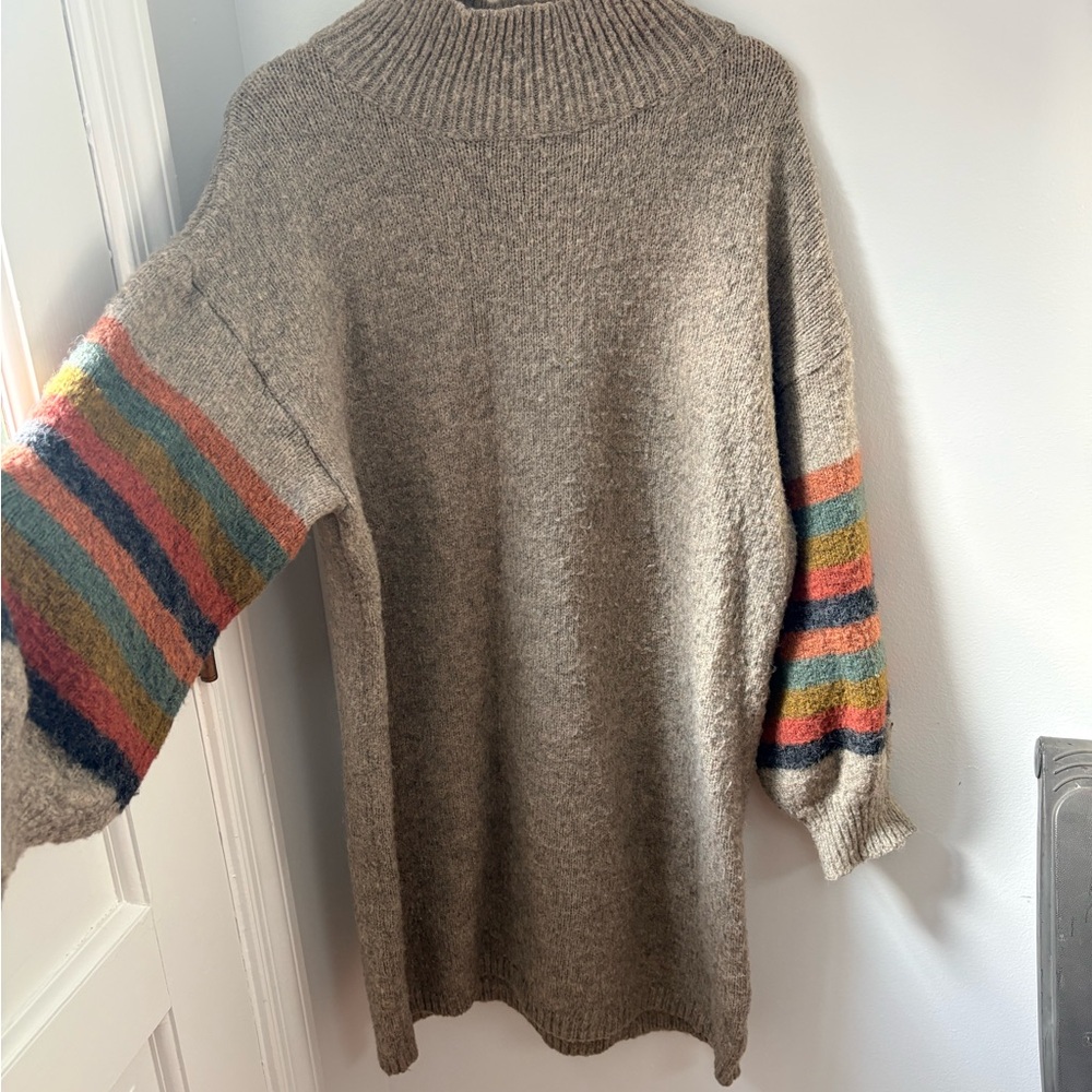 Lush Beige Sweater with Multicolor Striped Sleeves